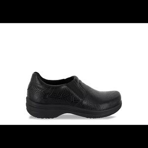 Easy Works Black Embossed Bind SlipResistant Shoes